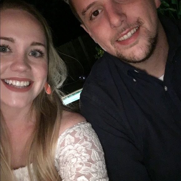 Welcome to my closet!! 🌺🌻 - Picture 5 of 12